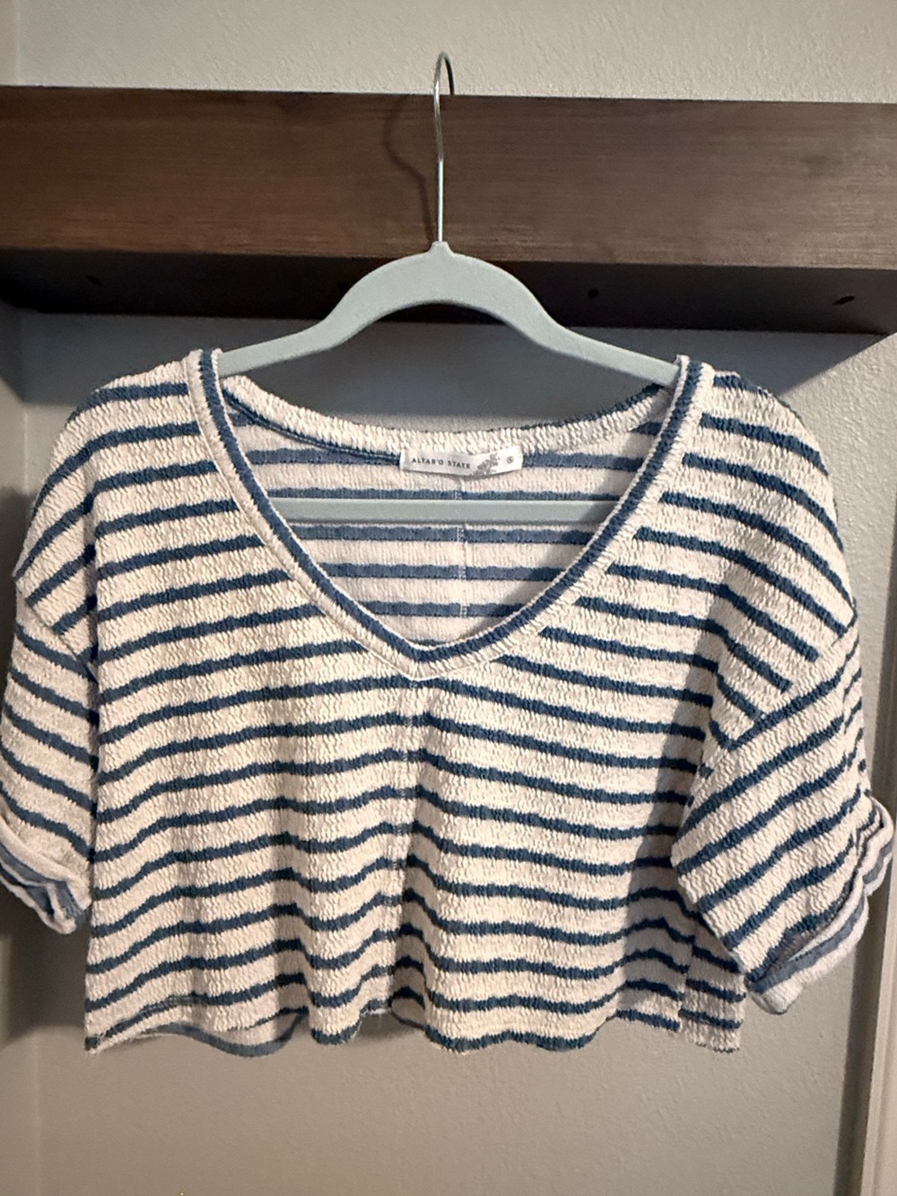 Altar'd State White & Navy Striped Cropped V-Neck Top
